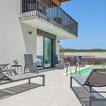 Villa Mirtina *