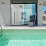 Mirtina Villa *