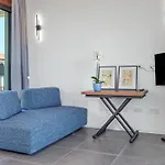 Mirtina - By And Service Villa