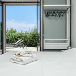 Mirtina - By And Service Villa