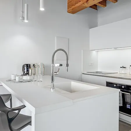 Mirtina - By And Service Villa